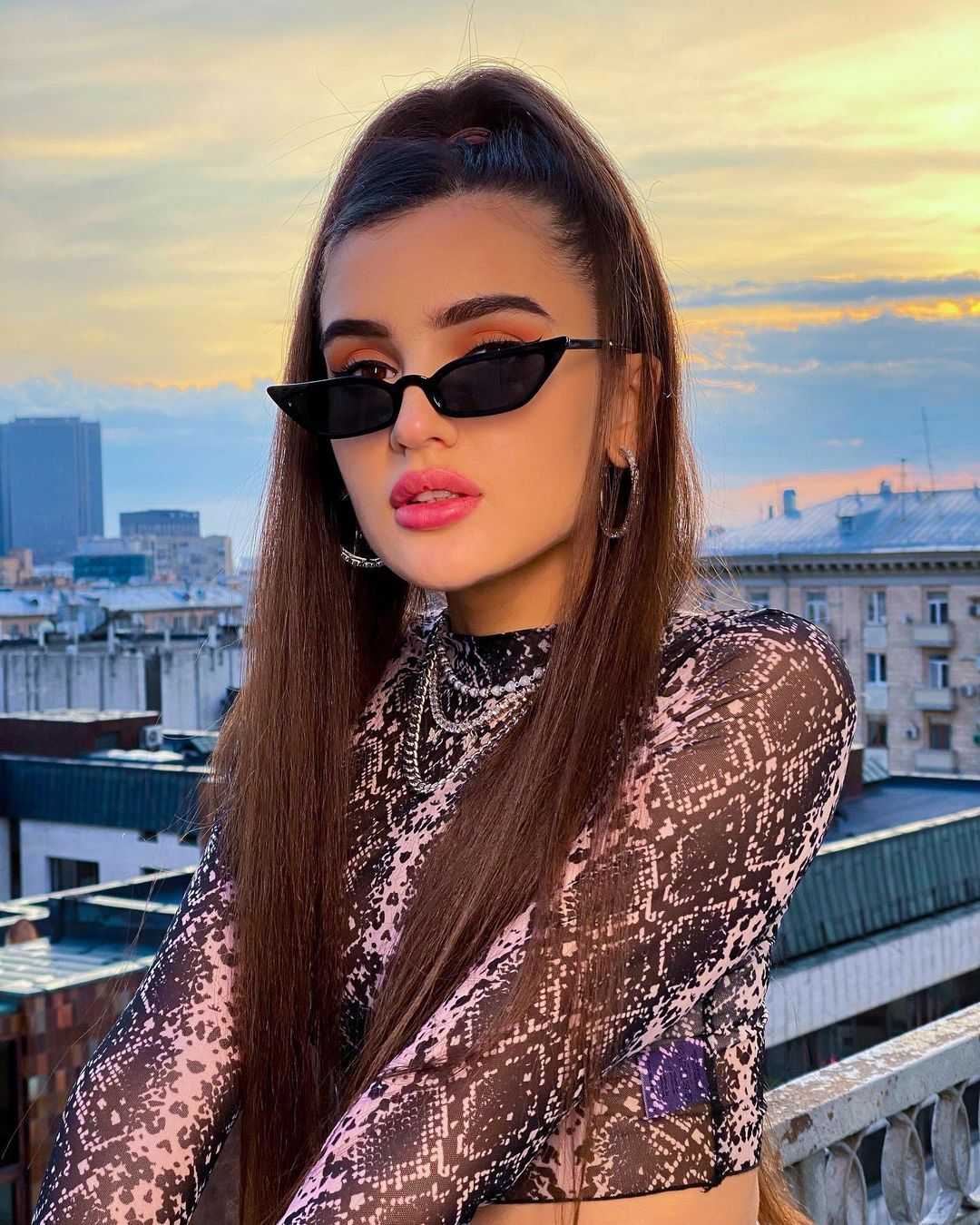 Илона кальювна корстин - биография и семья