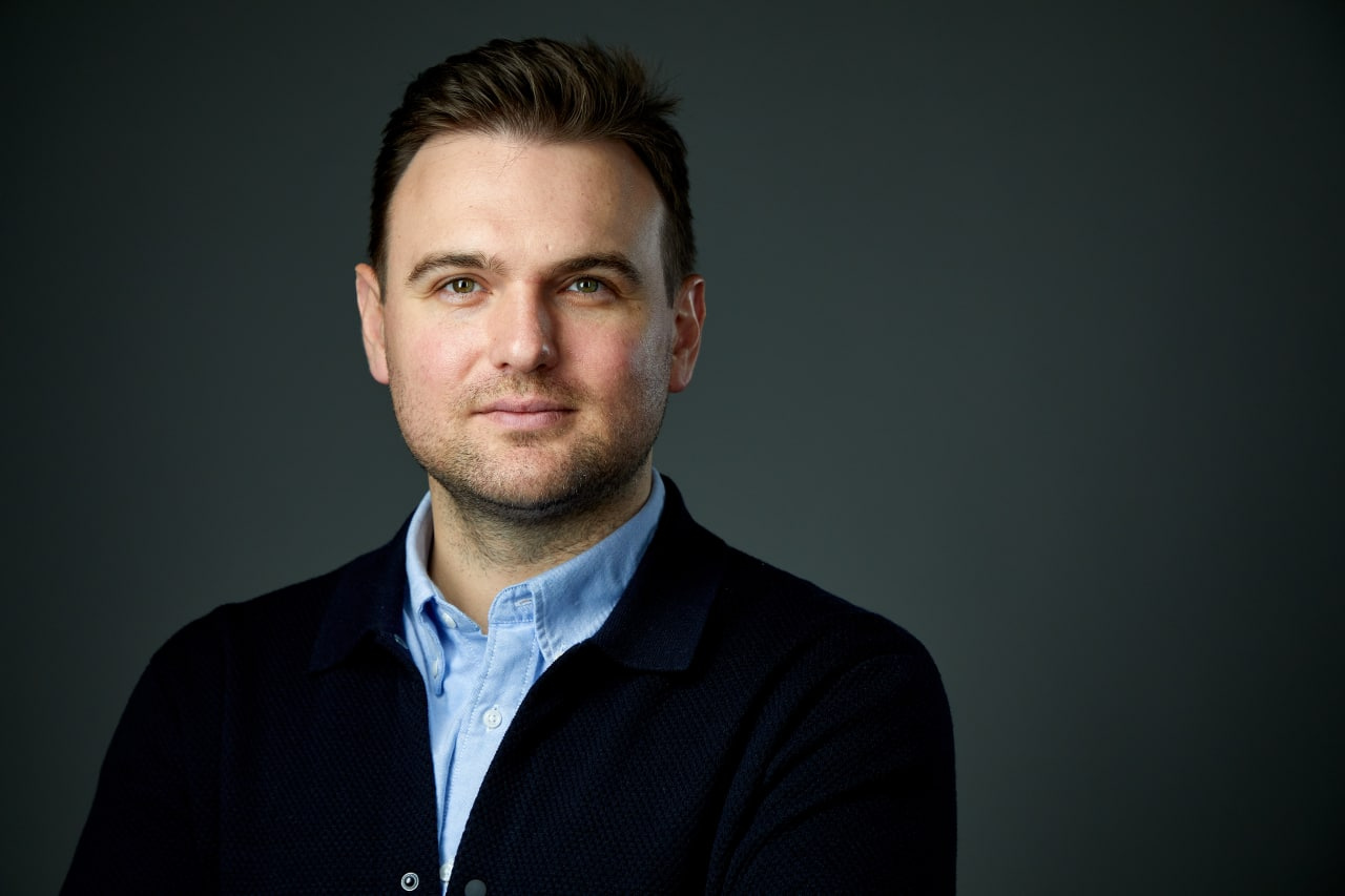 Роман Тарасенко биография образование карьера Переезд в Москву поступление в вуз Первые шаги к известности собственный бизнес личная жизнь интересные факты