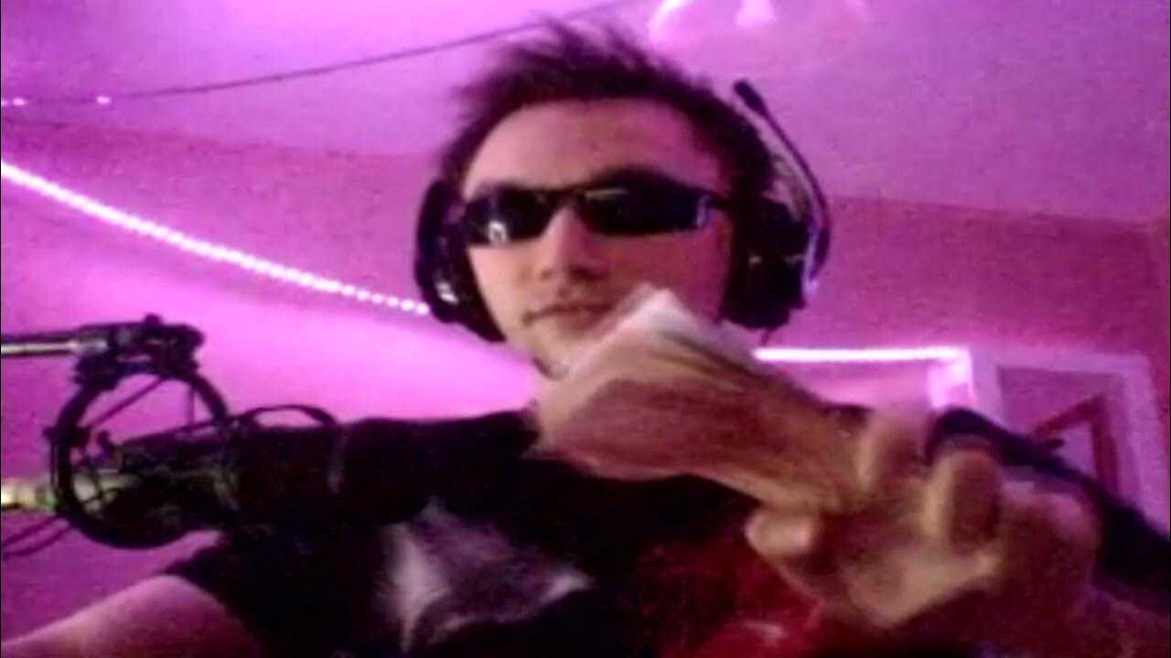 Кто такой серега пират?