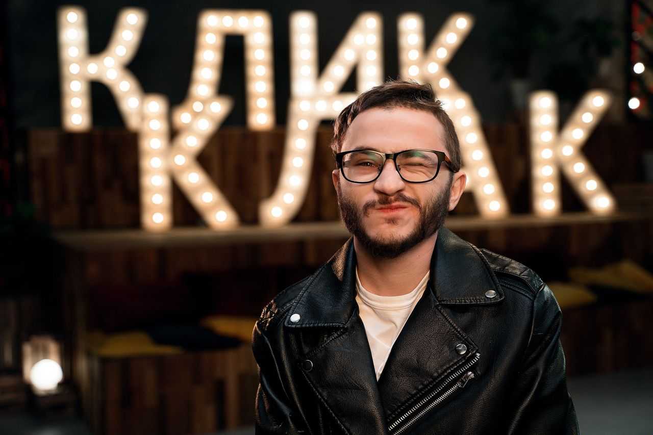 Эльдар джарахов - биография: рост, сколько лет, его девушка, песни и музыка
