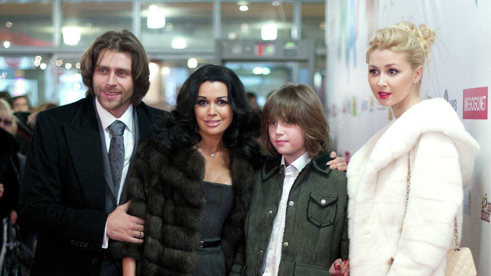 Дети анастасии заворотнюк: две дочери и сын