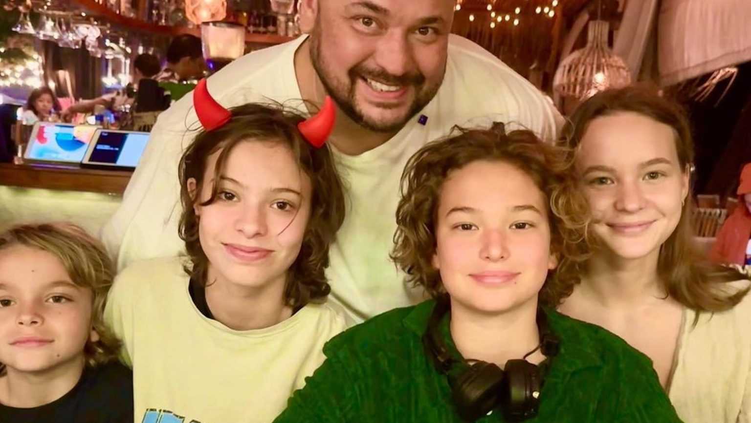Дети сергея жукова - сколько, имена, возраст. сергей жуков "руки вверх": жена и дети