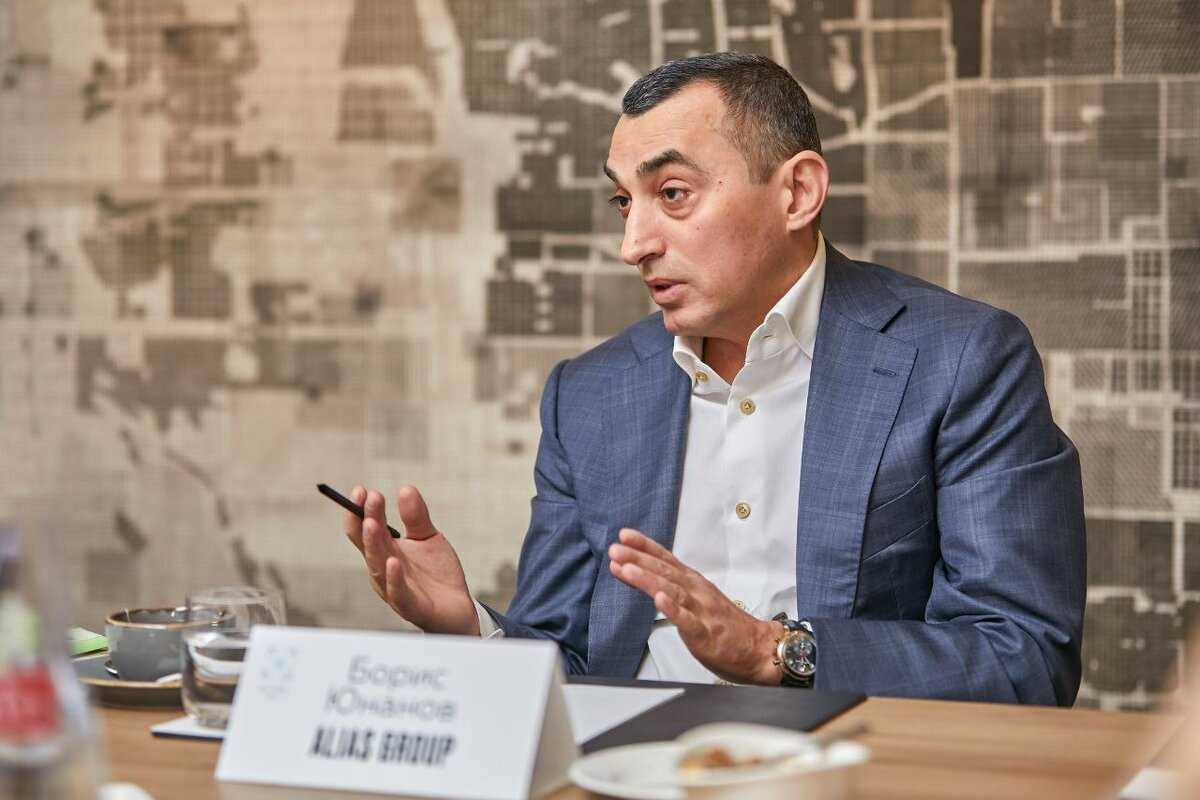 Год нисанов: биография и личная жизнь, жена, карьера и успех, фото