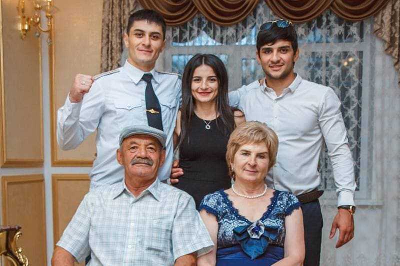 Халил Арсланов биография национальность родители семья откуда родом