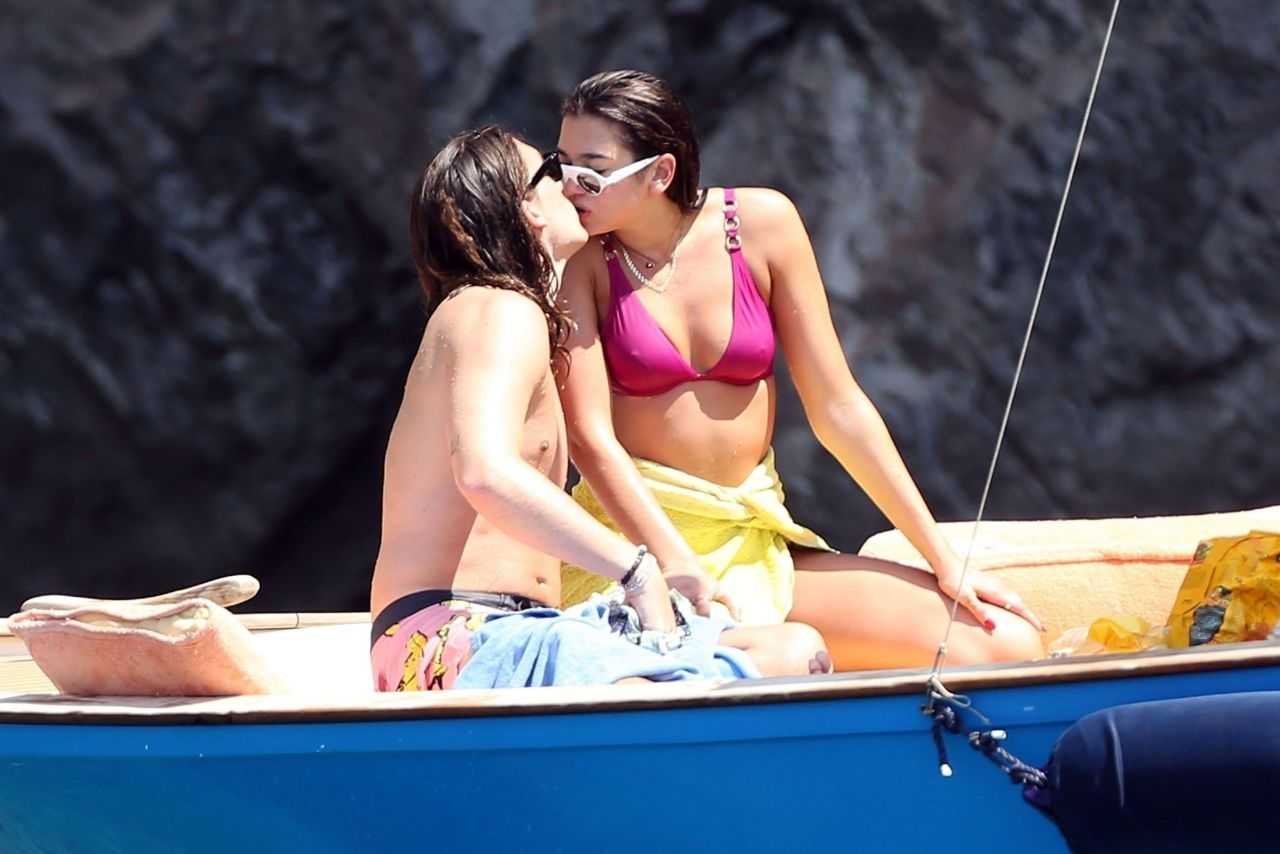 Певица dua lipa биография