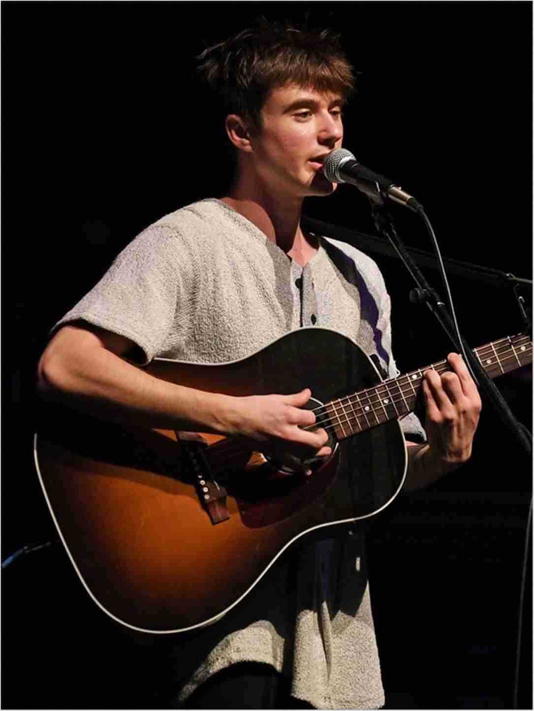 Алек бенджамин (alec benjamin): биография, рост, фото, концерты, песни