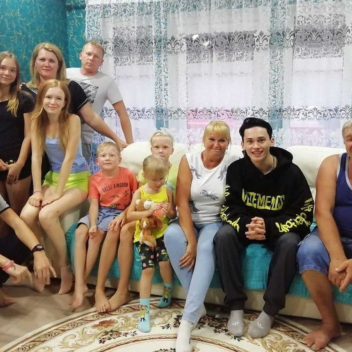 Даня милохин - песни, фото, биография, сколько лет, клипы