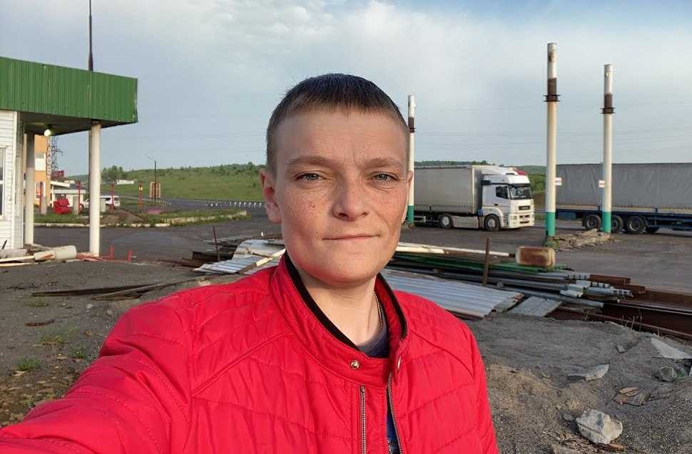 Диман Дальнобой биография возраст и семейное положение Интересные факты о блогере и его профессии Работа увлечения деятельность на ютуб канале
