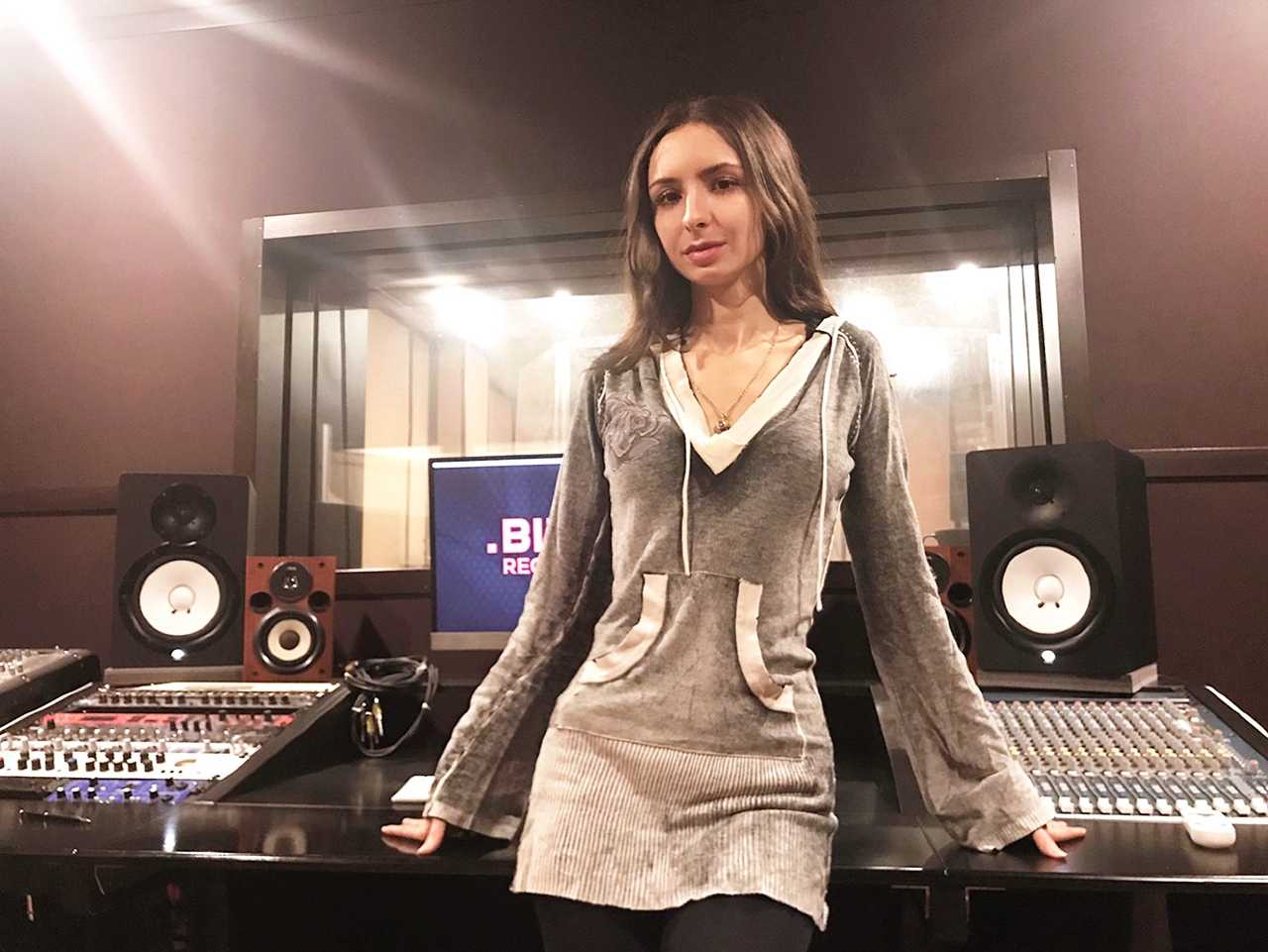 Дэя (диана мирошникова): кто это такая, биография певицы, личная жизнь, фото