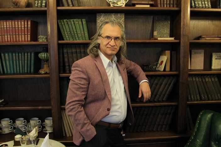 Почему сергей ушел с канала а4 — причины и последствия