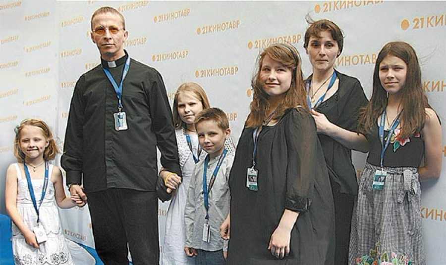 Одна и на всю жизнь: история большой семьи ивана охлобыстина
