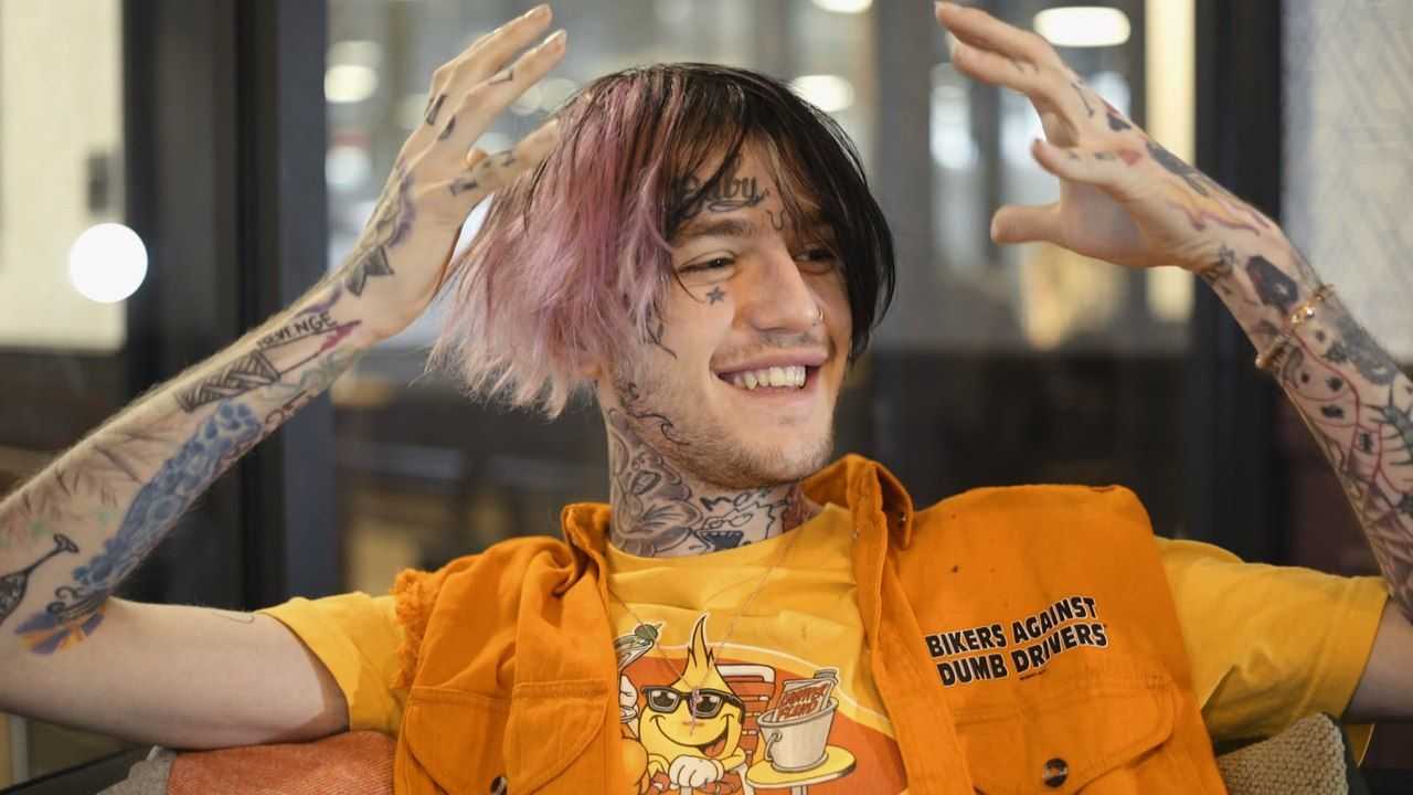 Кто ведет инстаграм лил пипа. lil peep умер – биография, карьера, личная жизнь