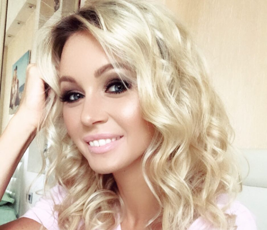 Екатерина Осипова биография и личная жизнь девушки Карьера в профессиональном спорте с кем состояла в паре на паркете Работа тренером и участие в шоу Танцы со звездами