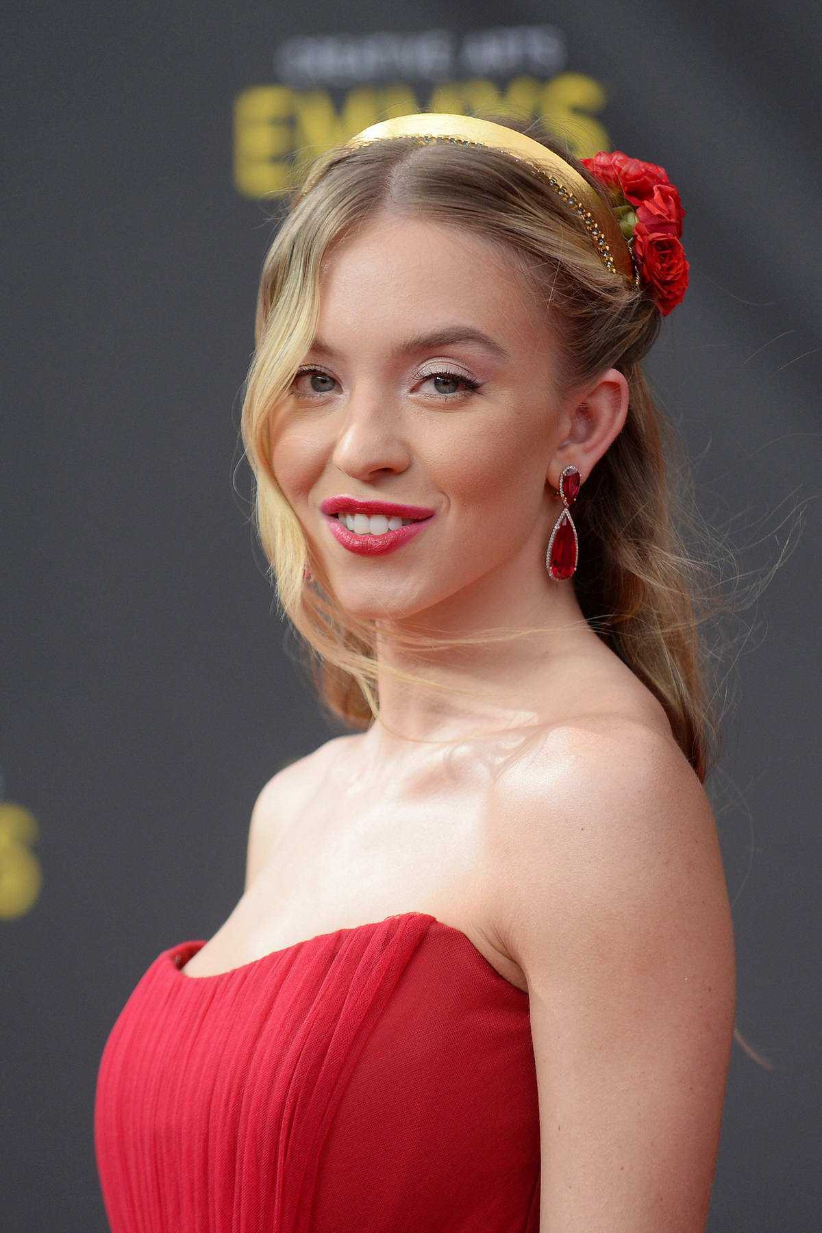 Sydney sweeney biography, wiki, net worth, age, height, parents, boyfriend, ethnicity & more