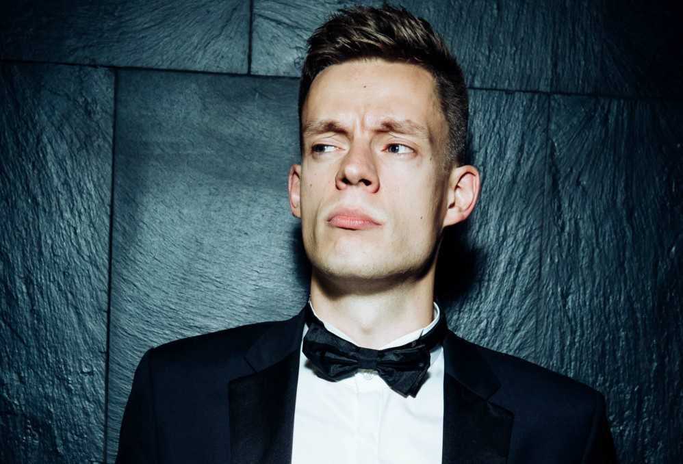 Юрий дудь: википедия, биография, личная жизнь, жена, дети