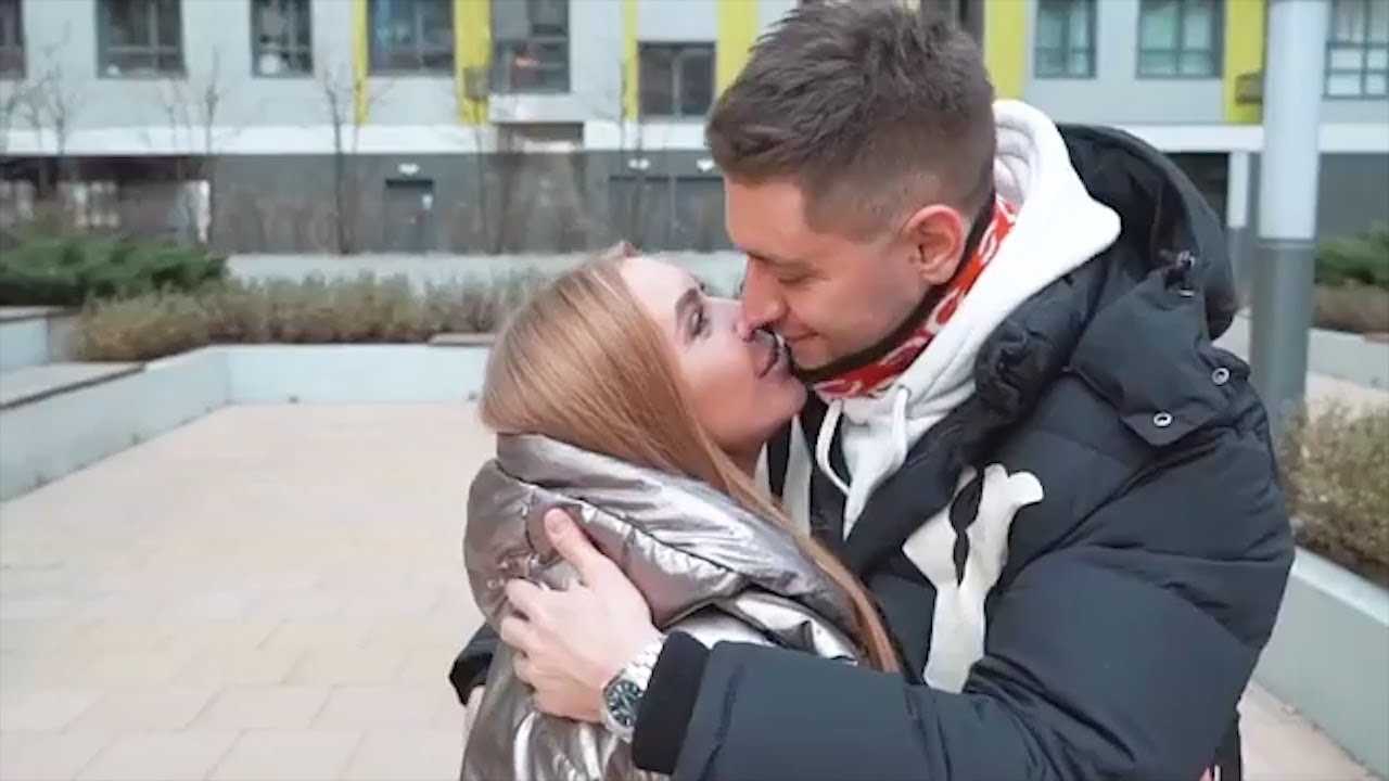 Давид манукян - биография блоггера, отношения с кариной лазарьянц и его песни